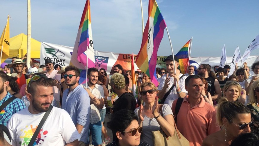 Latina Lazio Pride, una festa colorata sul lungomare