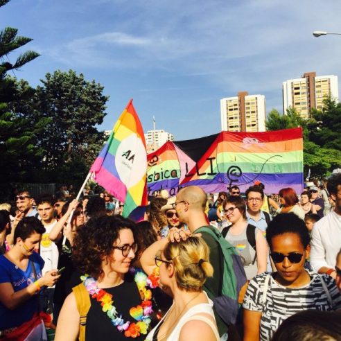 Puglia pride 2016, in migliaia al corteo di Taranto
